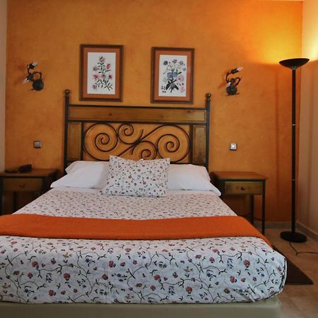 Posada Del Camino Real Torrelaguna Eksteriør bilde