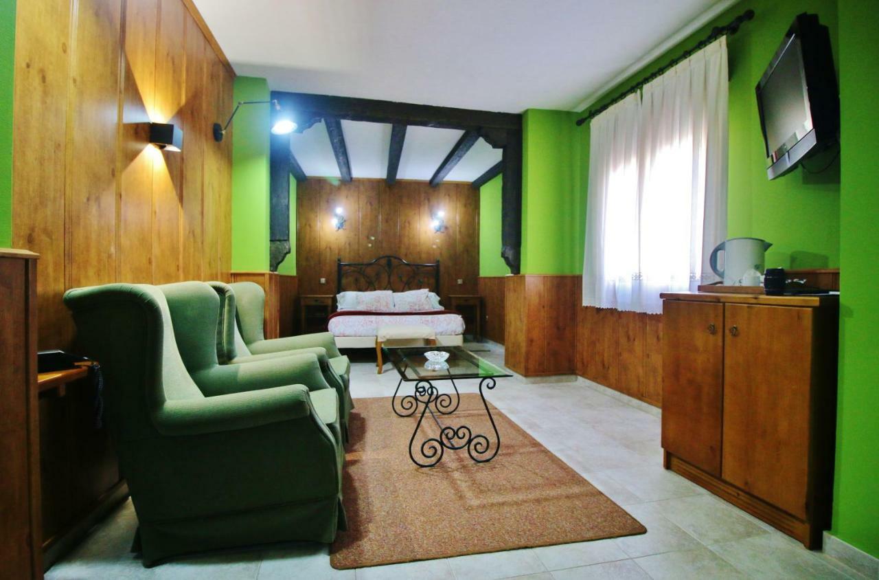 Posada Del Camino Real Torrelaguna Eksteriør bilde