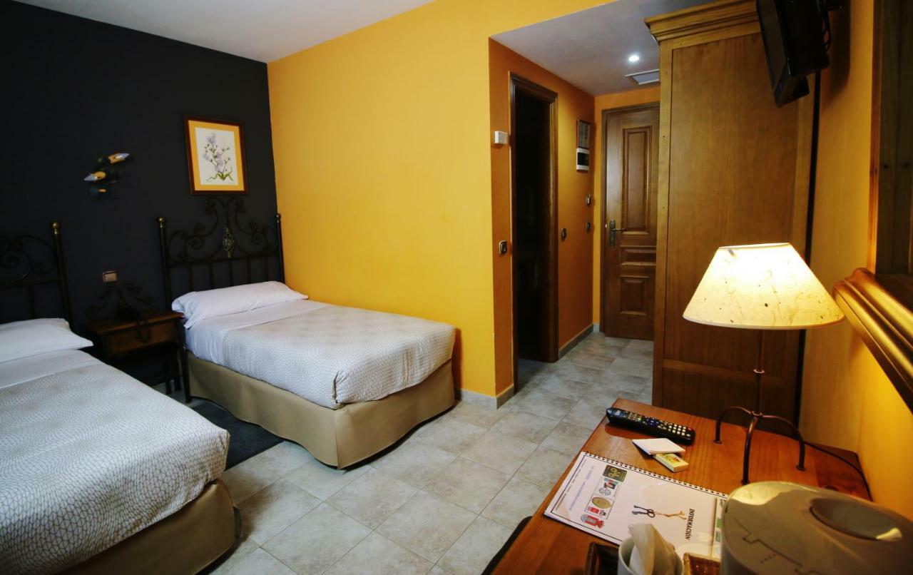 Posada Del Camino Real Torrelaguna Eksteriør bilde