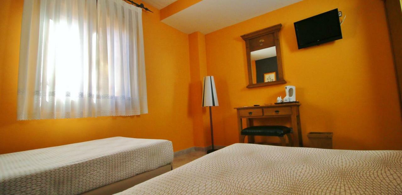 Posada Del Camino Real Torrelaguna Eksteriør bilde